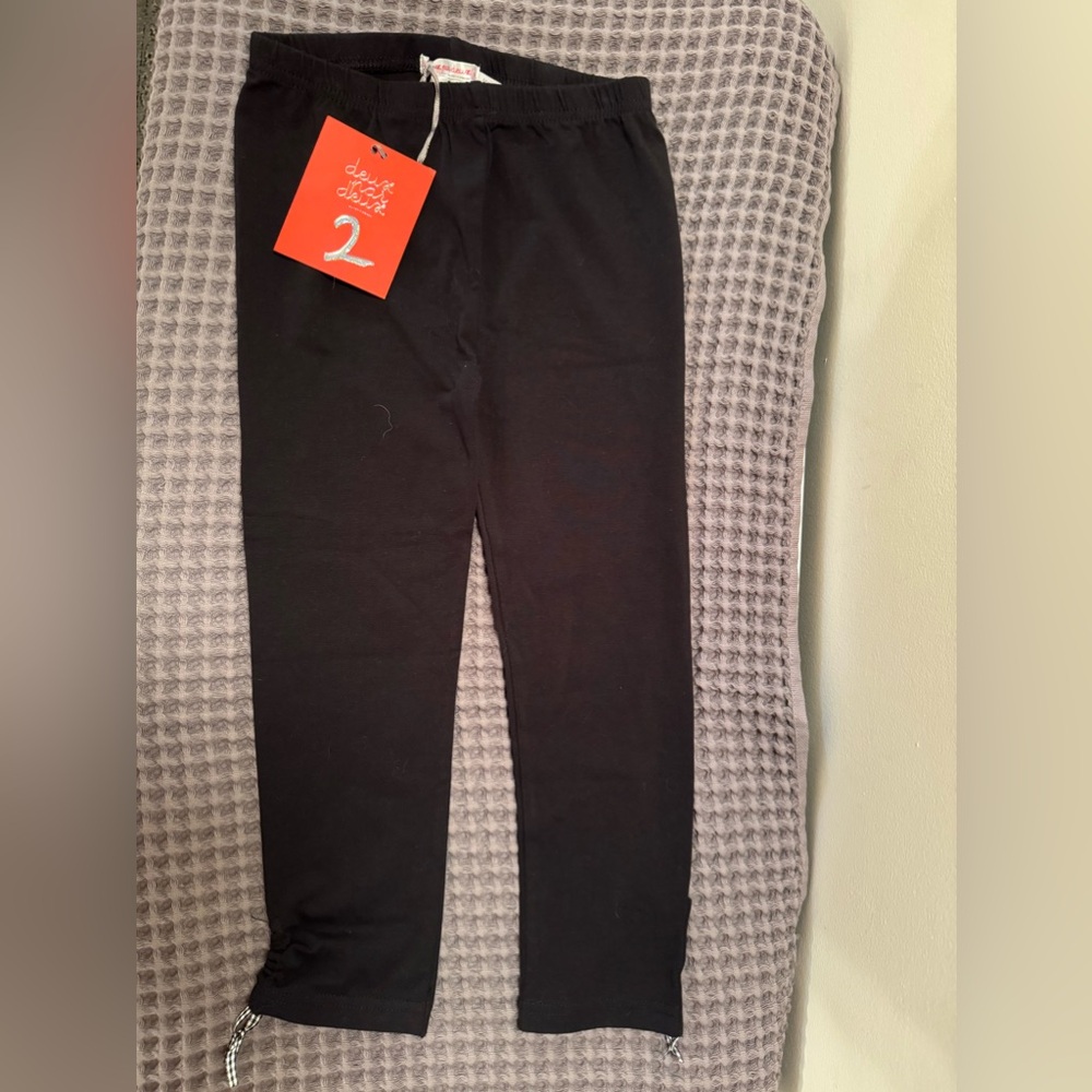 NWT Deux Par Deux black leggings with black/white ribbon cinch hem 8